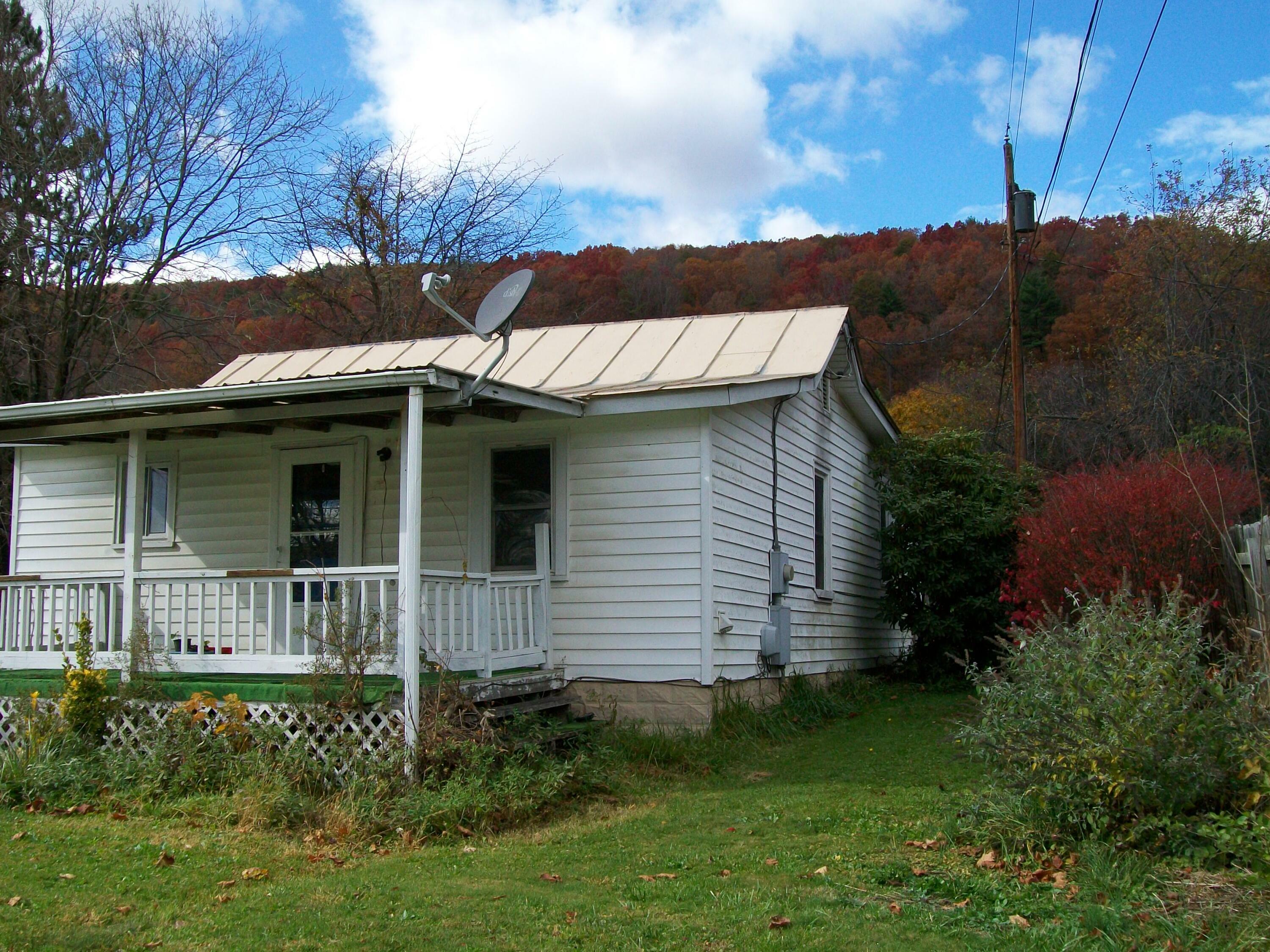 Property Photo:  20 Colletts Ln  WV 26807 