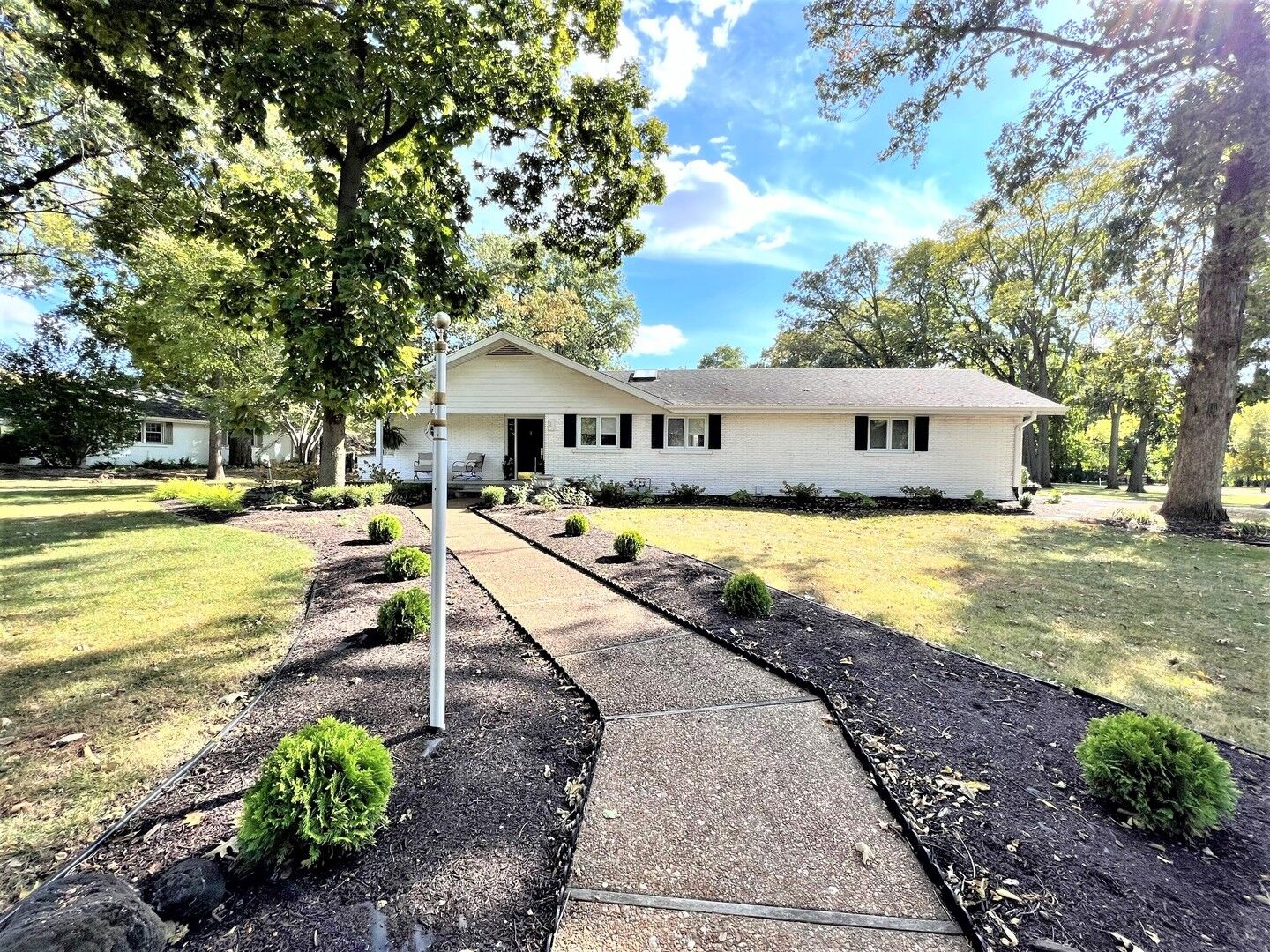 Property Photo:  9 Island View Lane  IL 60901