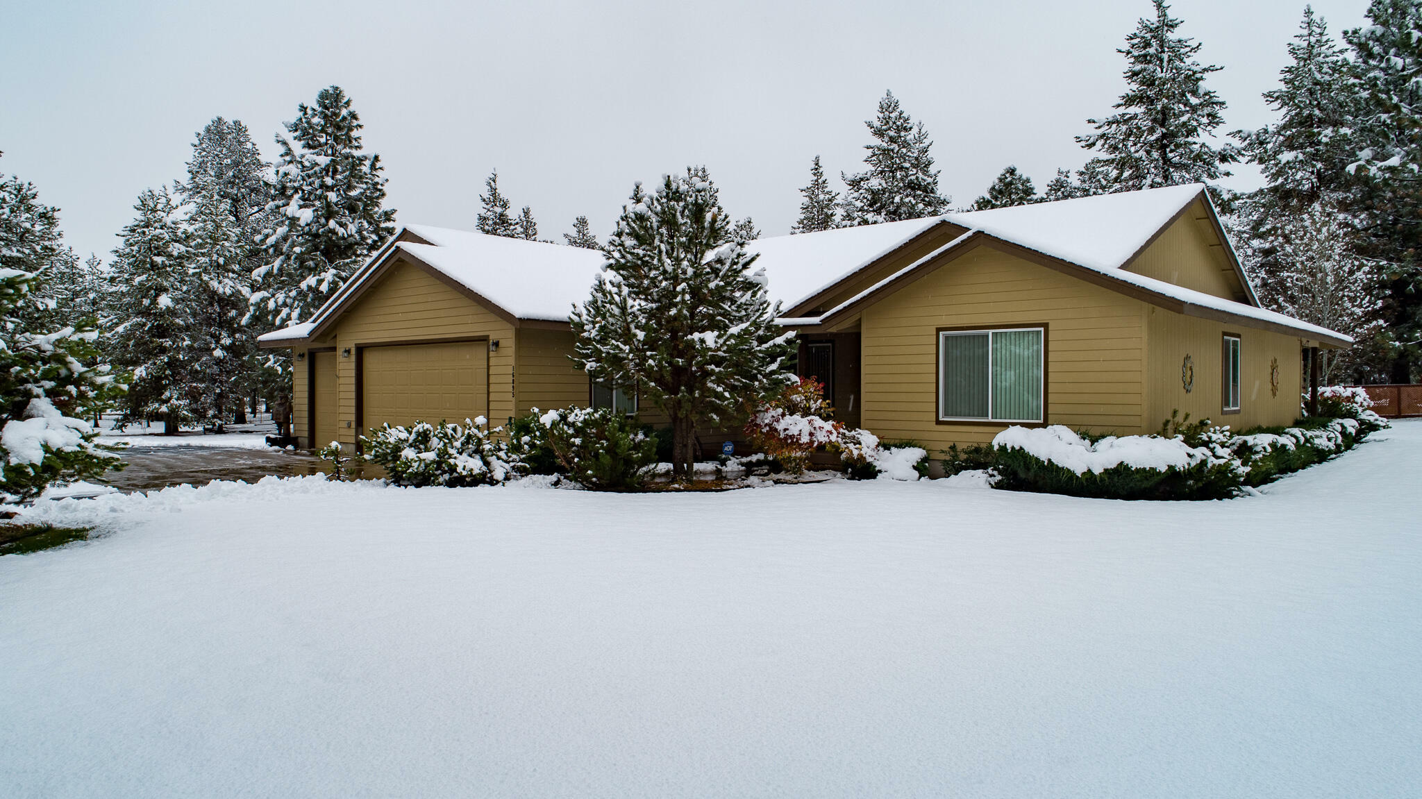 Property Photo:  16095 Dawn Road  OR 97739 