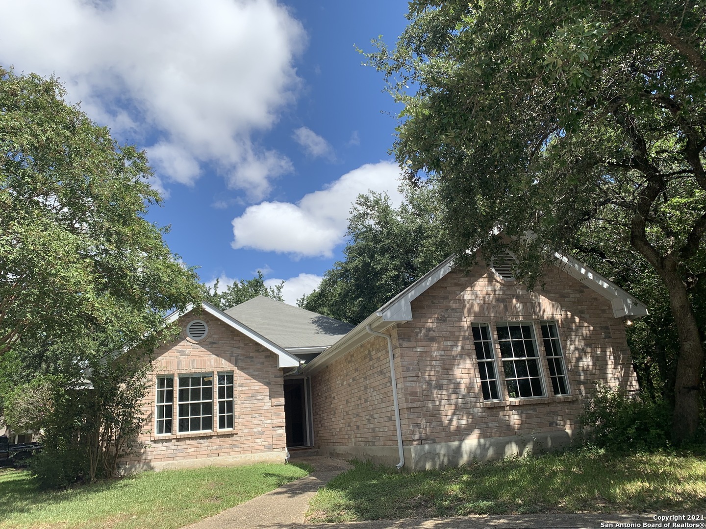 Property Photo:  14110 Red Maple Wood  TX 78249 