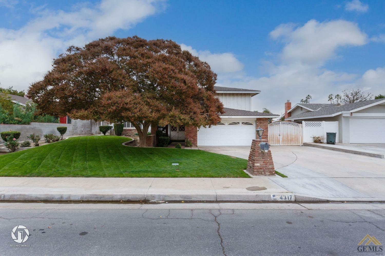 Property Photo:  4317 Charter Oaks Avenue  CA 93309 