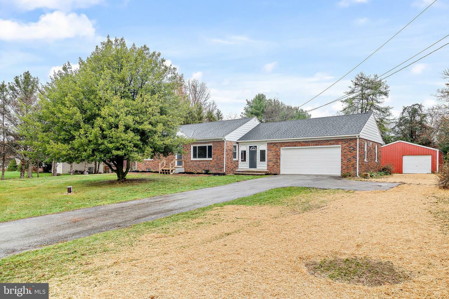 Property Photo:  6250 Thoman Drive  PA 17362 