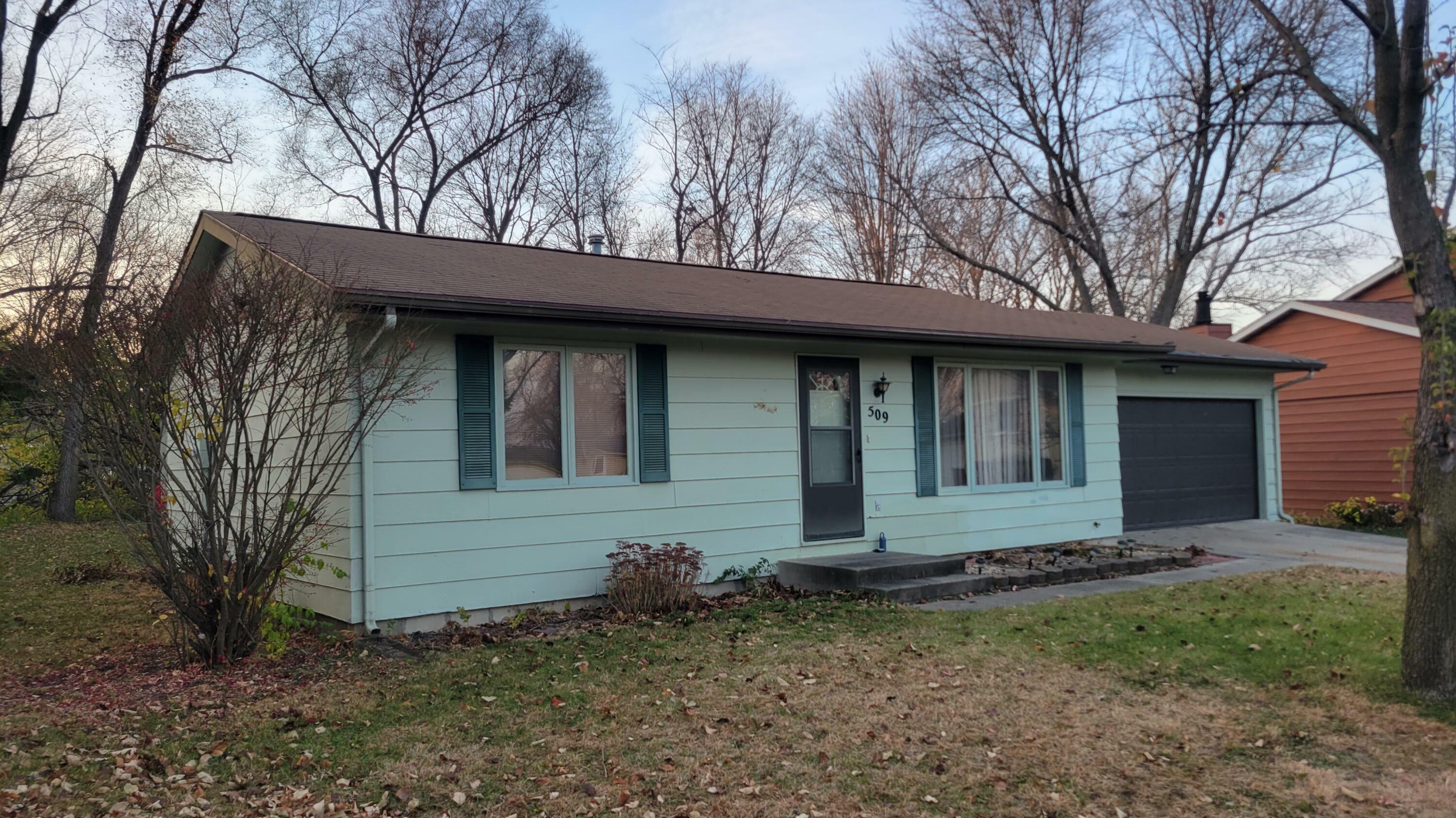 Property Photo:  509 Ely Circle  IA 50010 