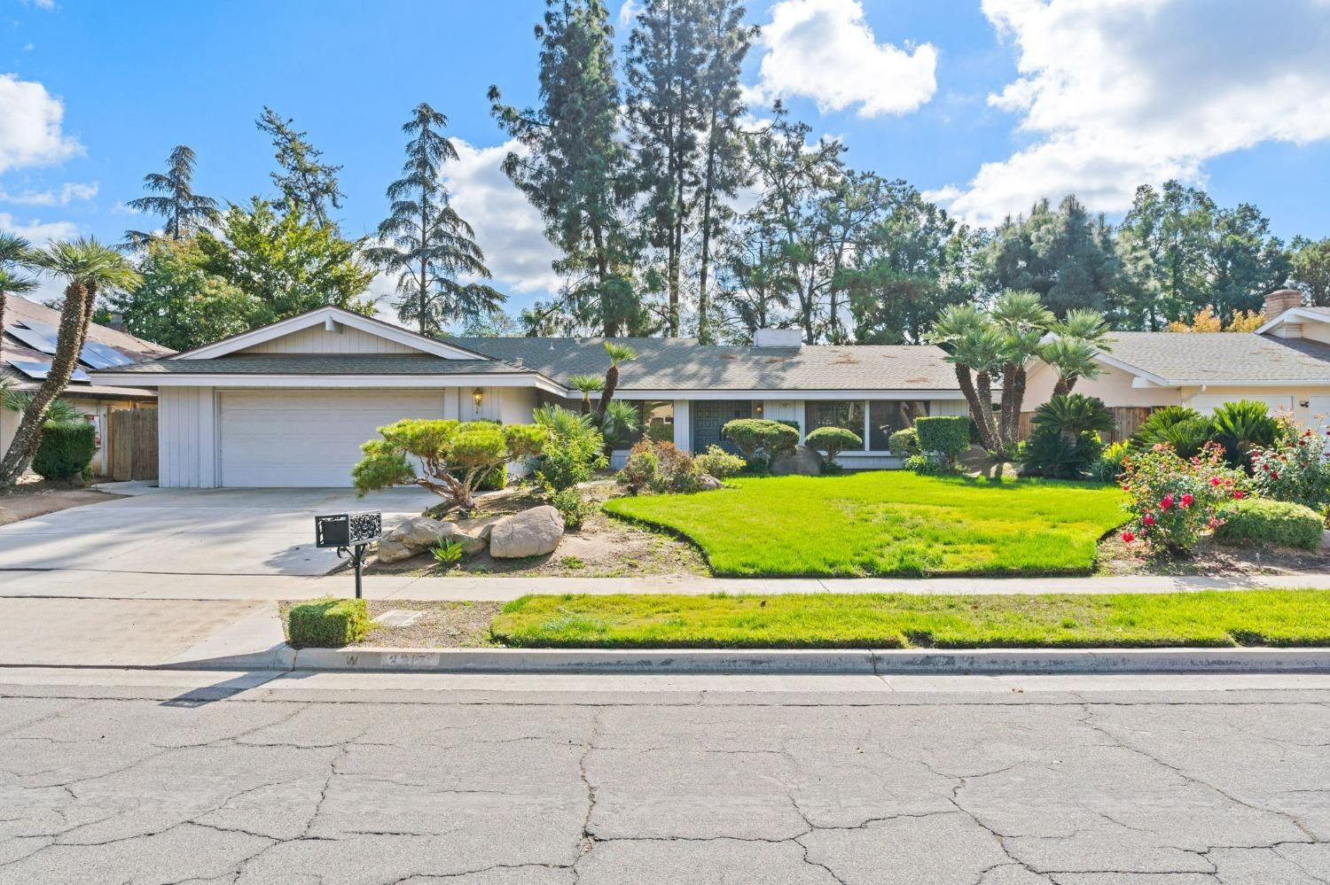 Property Photo:  3317 W Fremont Avenue  CA 93711 