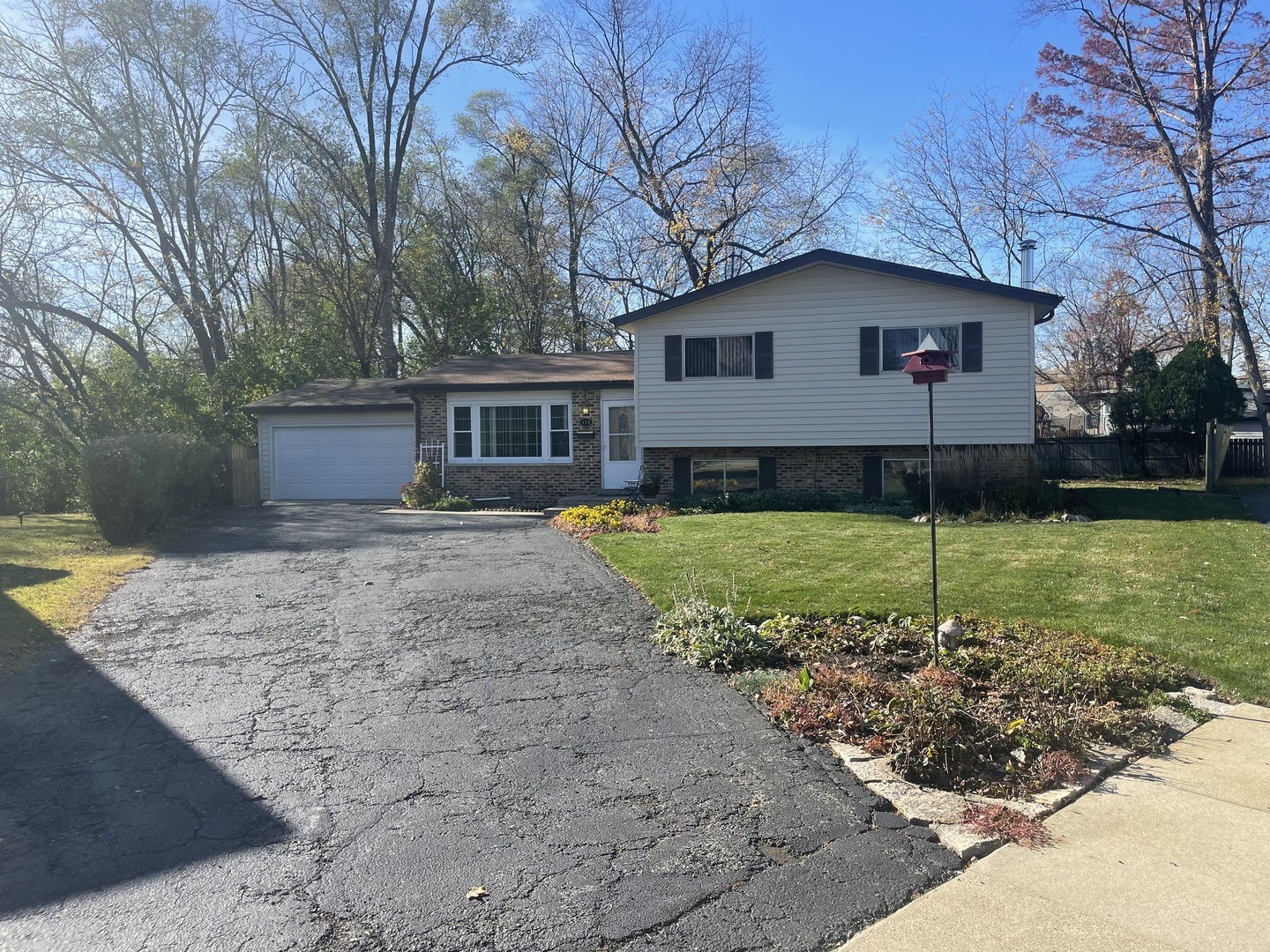 Property Photo:  461 S Ardmore Terrace  IL 60101 