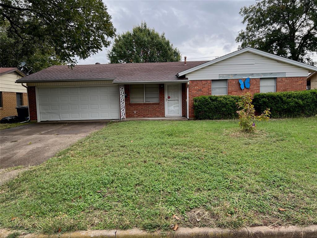 Property Photo: 321 SW Gregory Street TX 76028