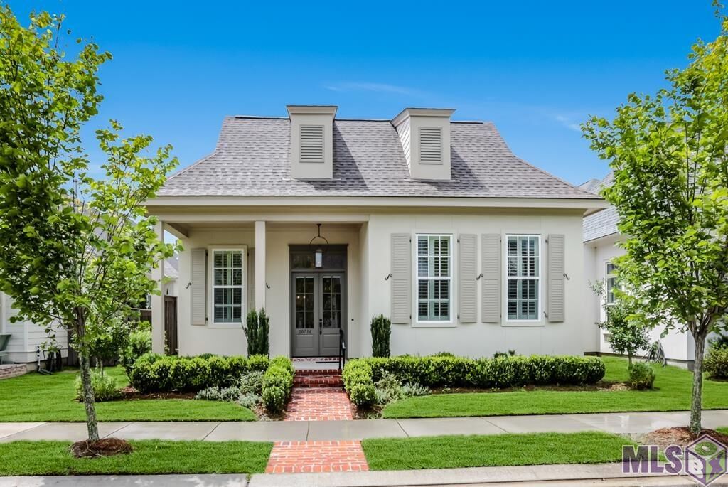 Property Photo:  10736 Cane River Dr  LA 70810 