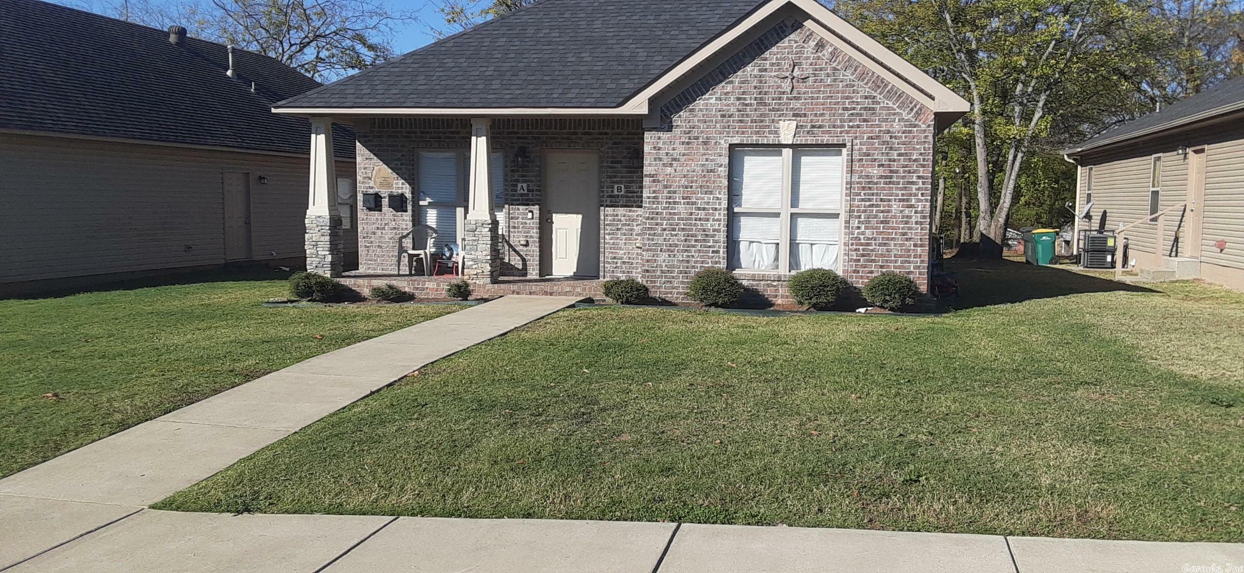 Property Photo:  1718 Cross Street  AR 72206 