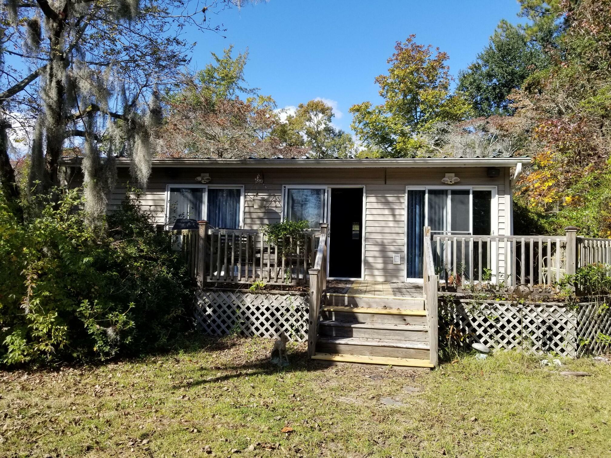 Property Photo:  136 Eagle Point Road  SC 29436 