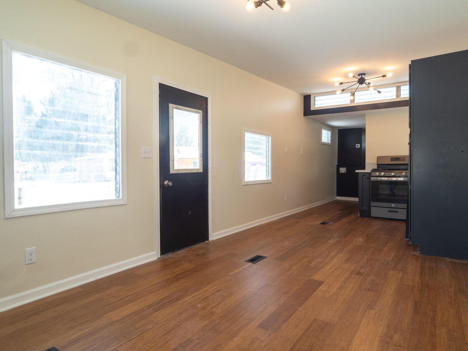 Property Photo:  1021 Idlewilde Avenue  OH 43055 