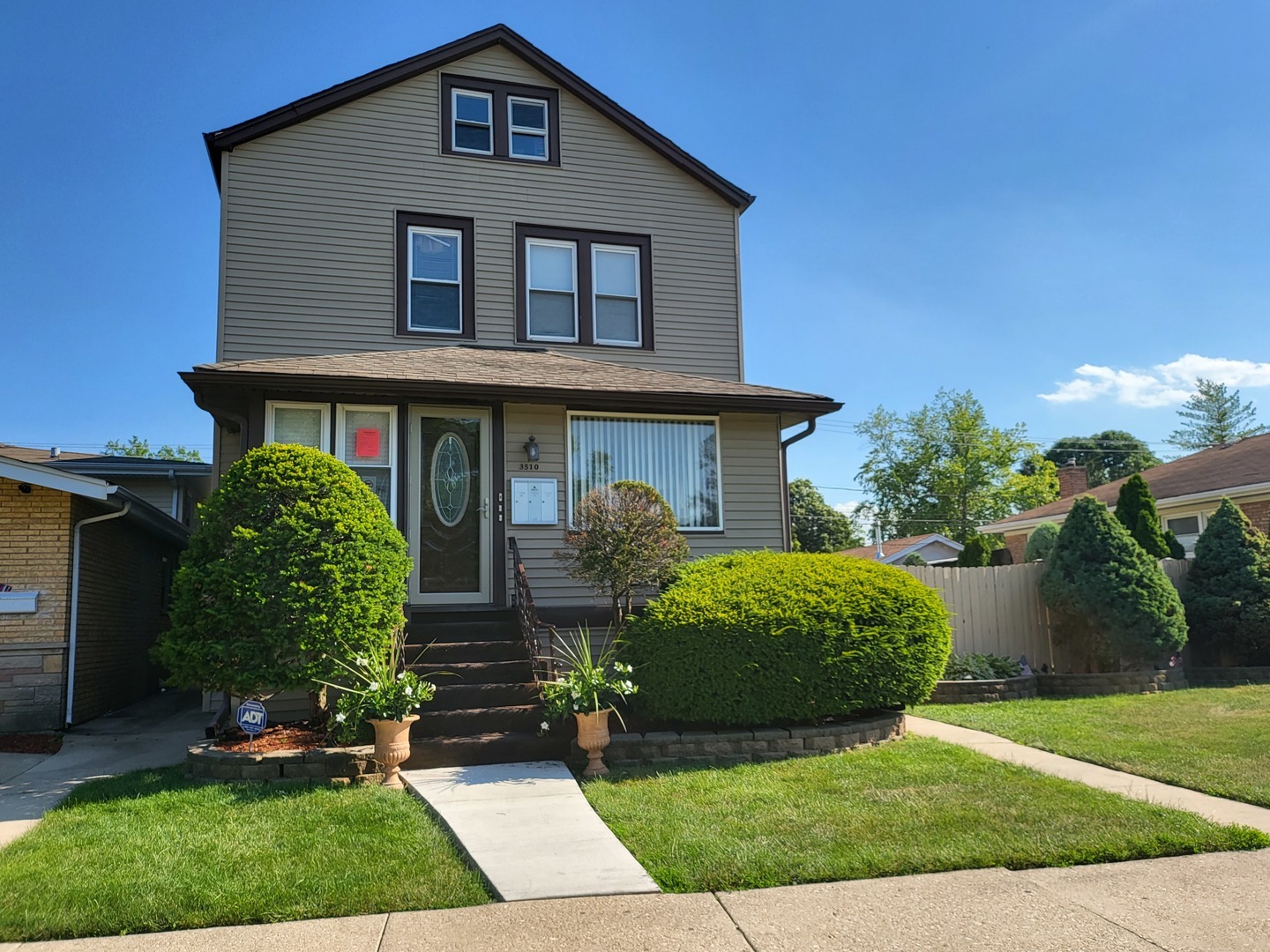 Property Photo:  3510 Saint Paul Avenue  IL 60104 