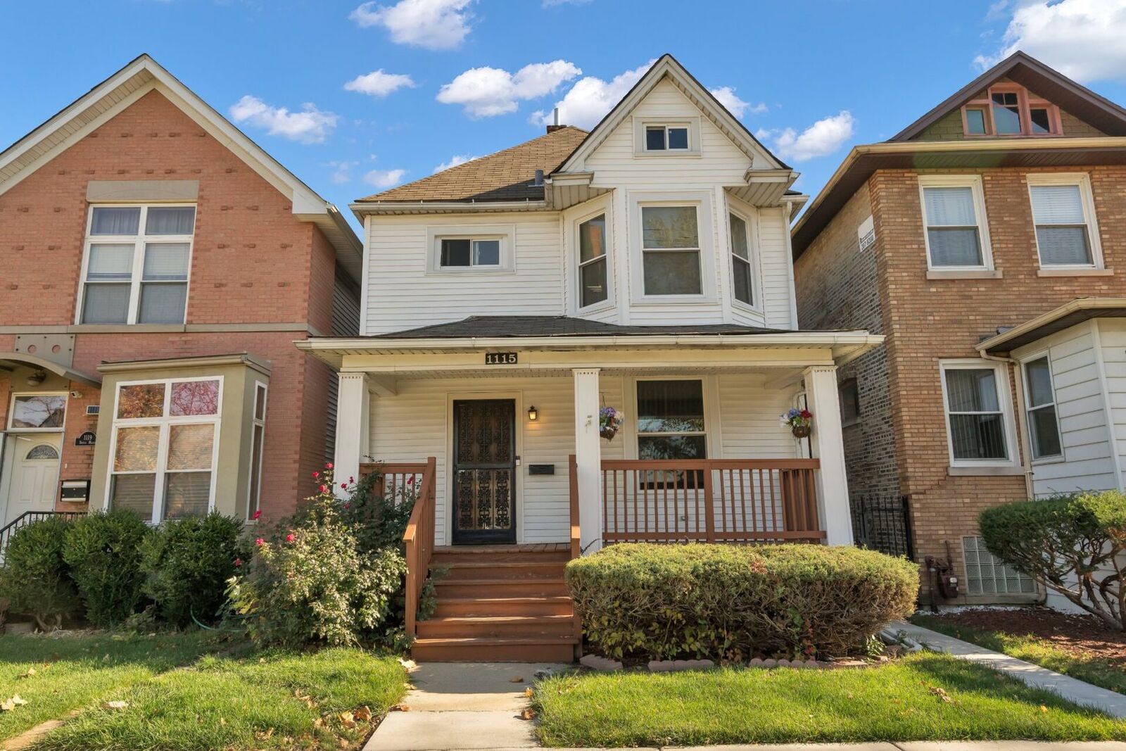 Property Photo: 1115 N Mason Avenue IL 60651