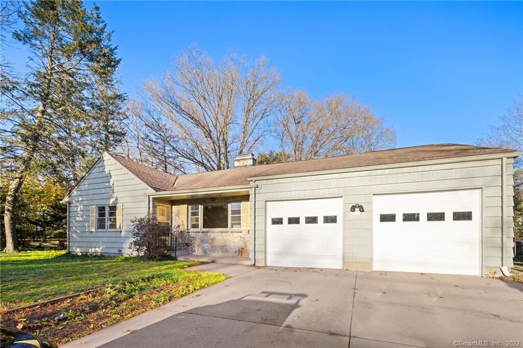 Property Photo: 407 Woodbridge Street CT 06042