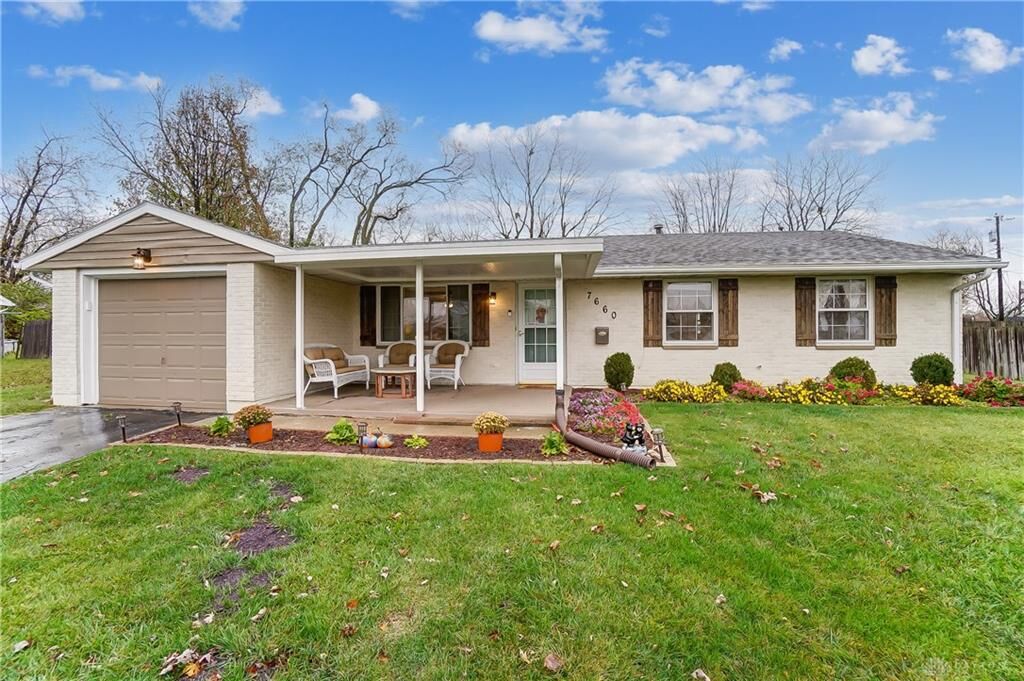 Property Photo: 7660 Stancrest Drive OH 45424