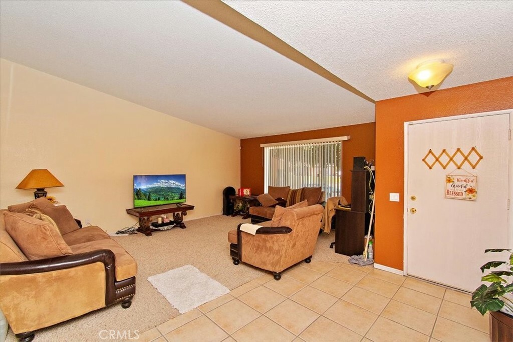 Property Photo:  24471 Sundial Way  CA 92557 