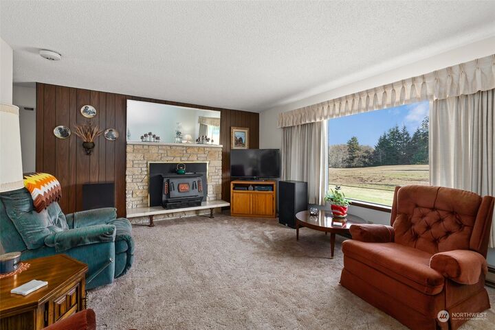 Property Photo:  16 Rustemeyer Road  WA 98520 