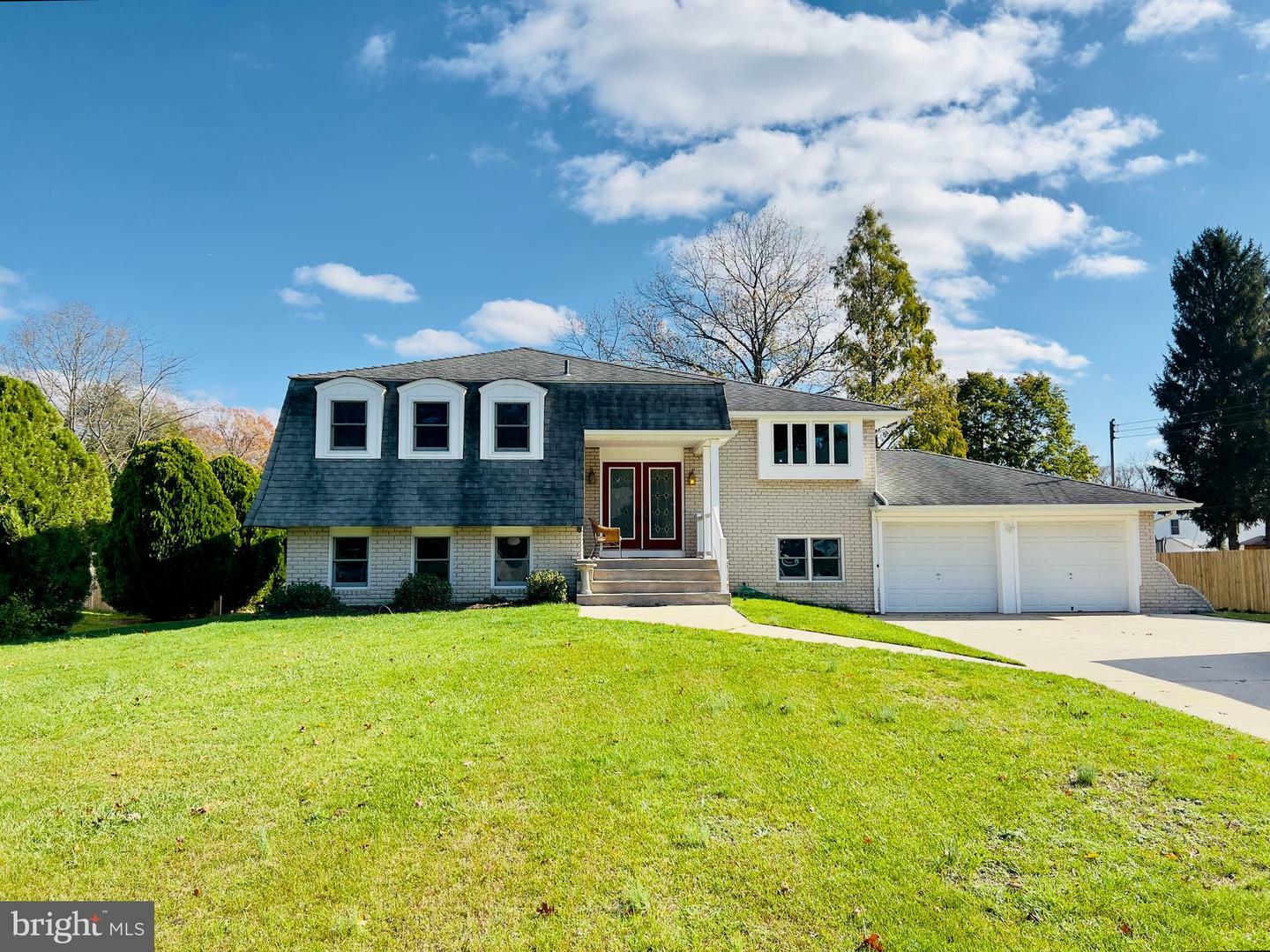 Property Photo:  1261 Sherwood Drive  NJ 08361 