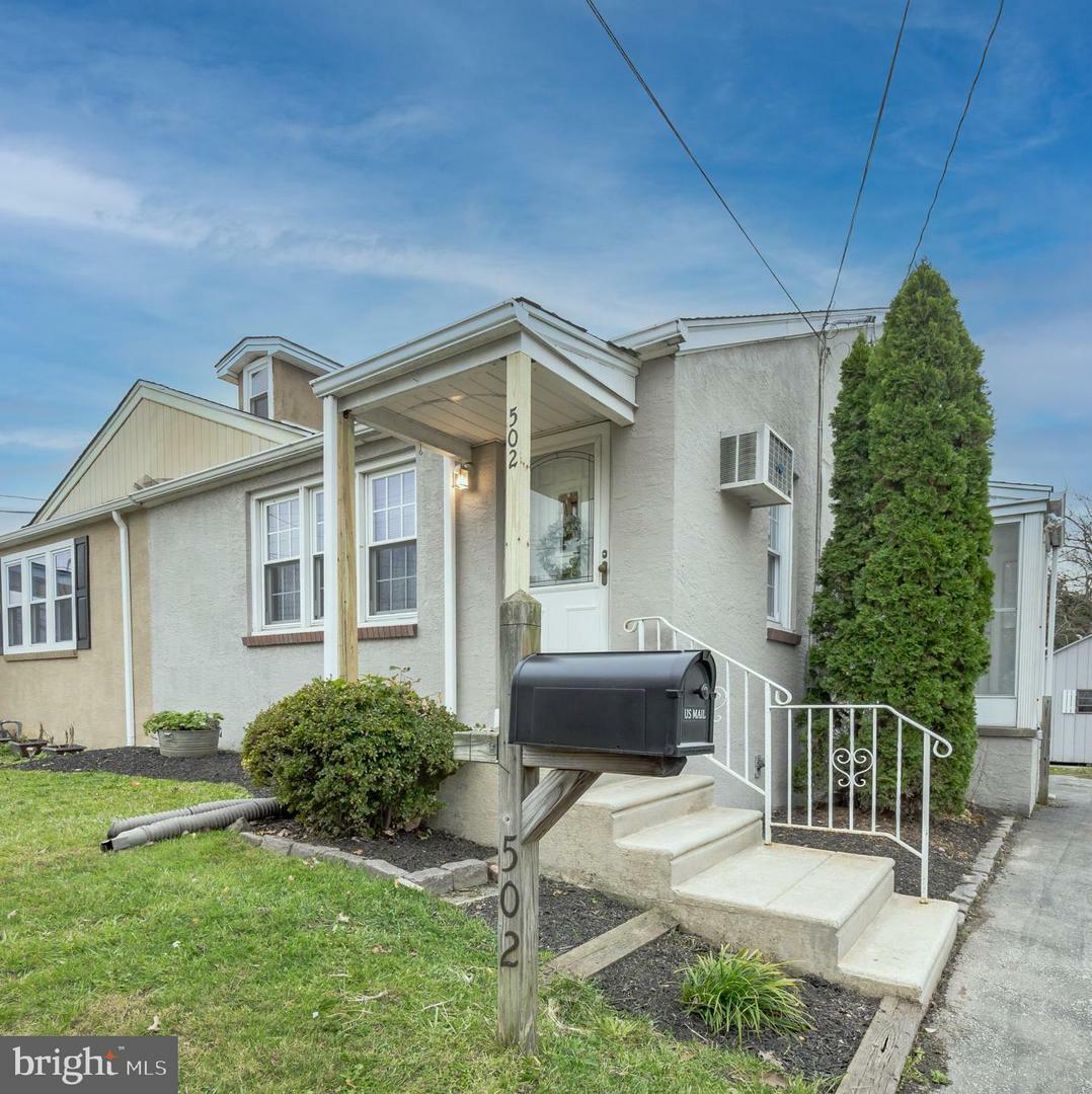 Property Photo:  502 W Gardner Avenue  PA 19036 