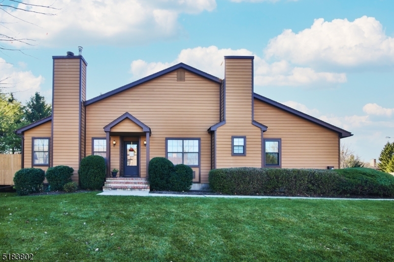 Property Photo:  23 Easton Ct  NJ 08648 