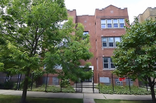 Property Photo:  2510 N Harding Avenue 2N  IL 60647 