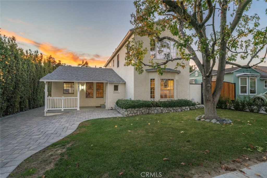 Property Photo: 6047 Hoover Avenue CA 90601