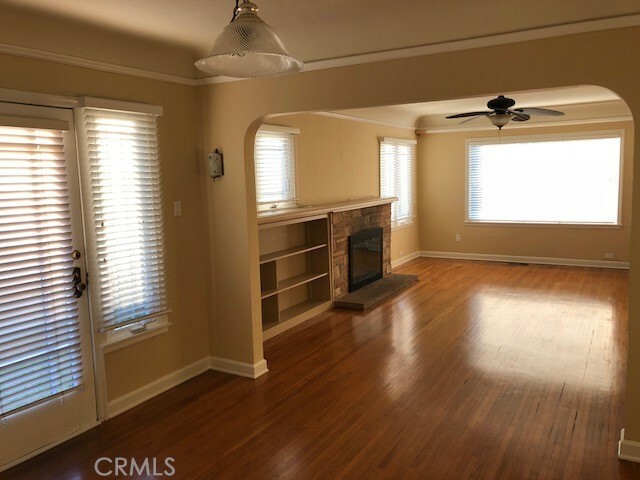 Property Photo:  721 Opal Street  CA 90277 