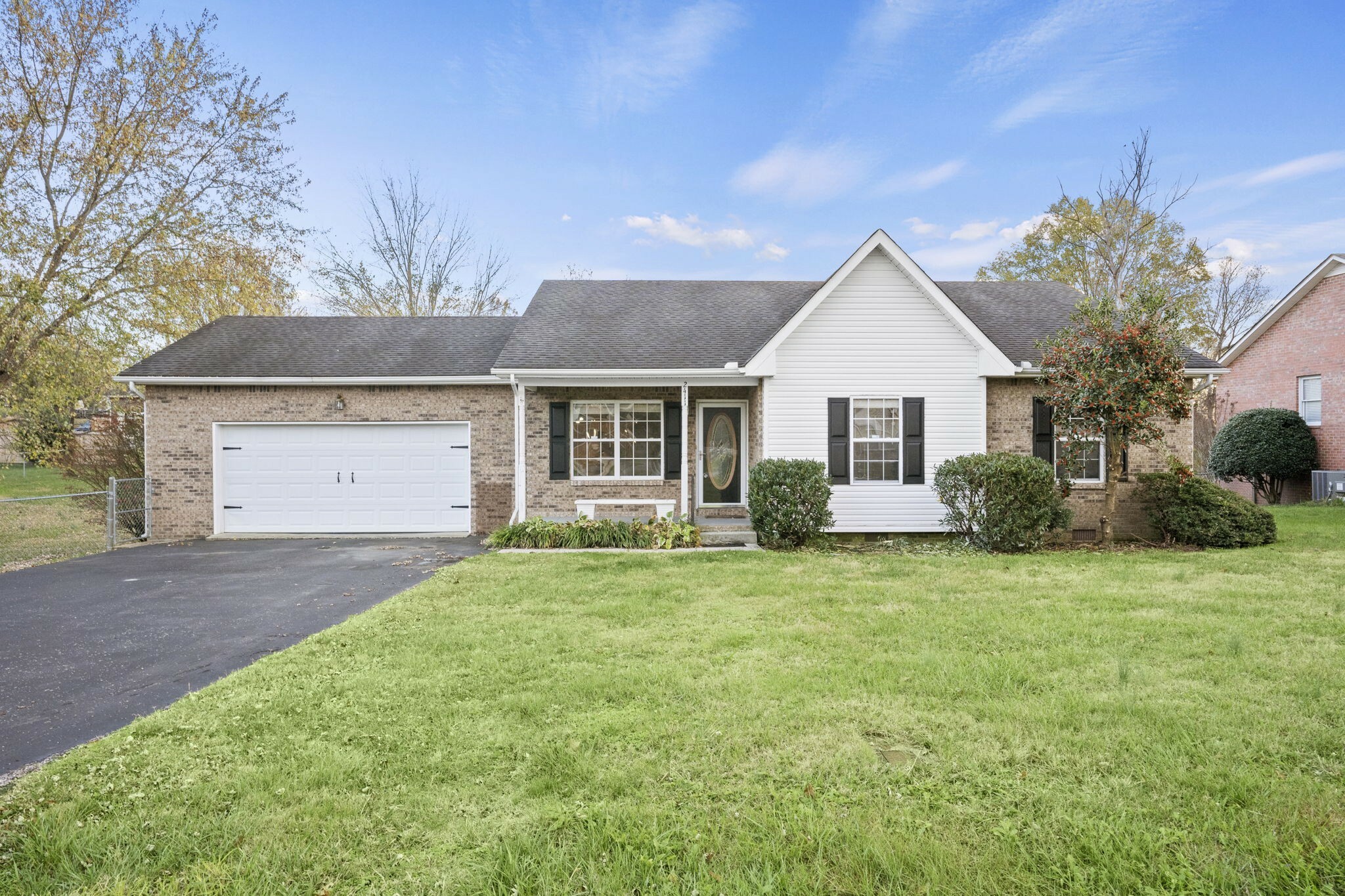 Property Photo:  2411 Allison Ln  TN 37172 