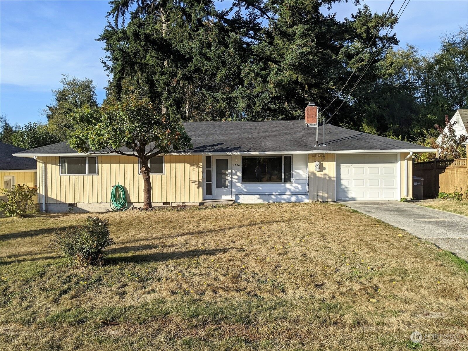 Property Photo:  1610 13th Avenue SE  WA 98501 