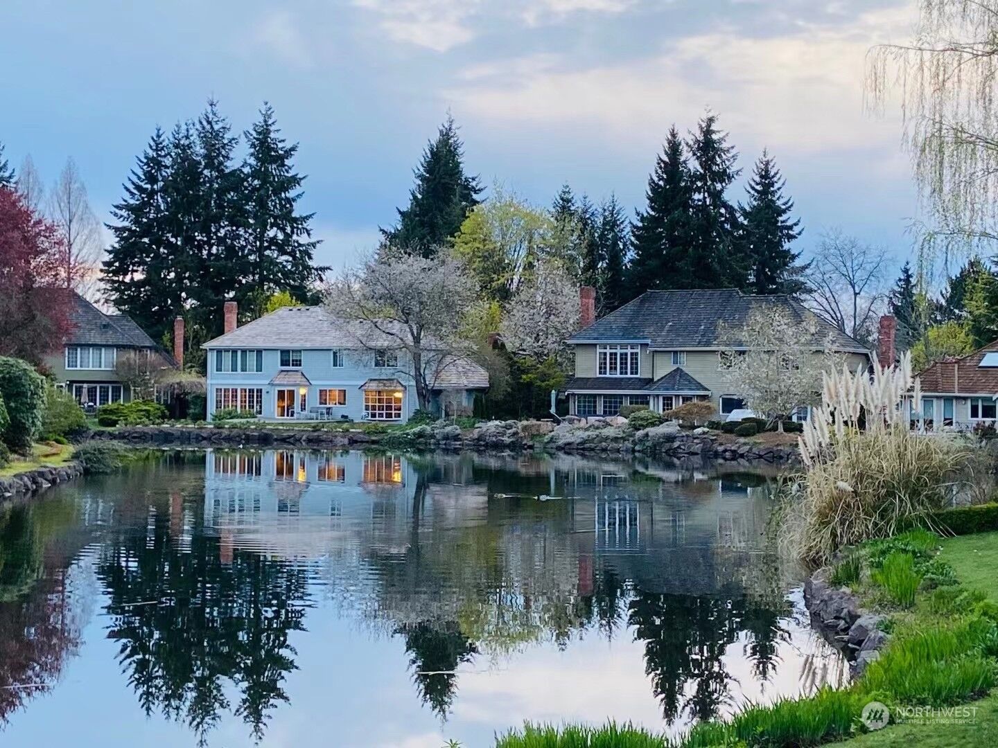 Property Photo: 7505 81st Place SE WA 98040