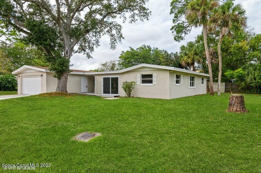 Property Photo:  220 Alhambra Street  FL 32780 