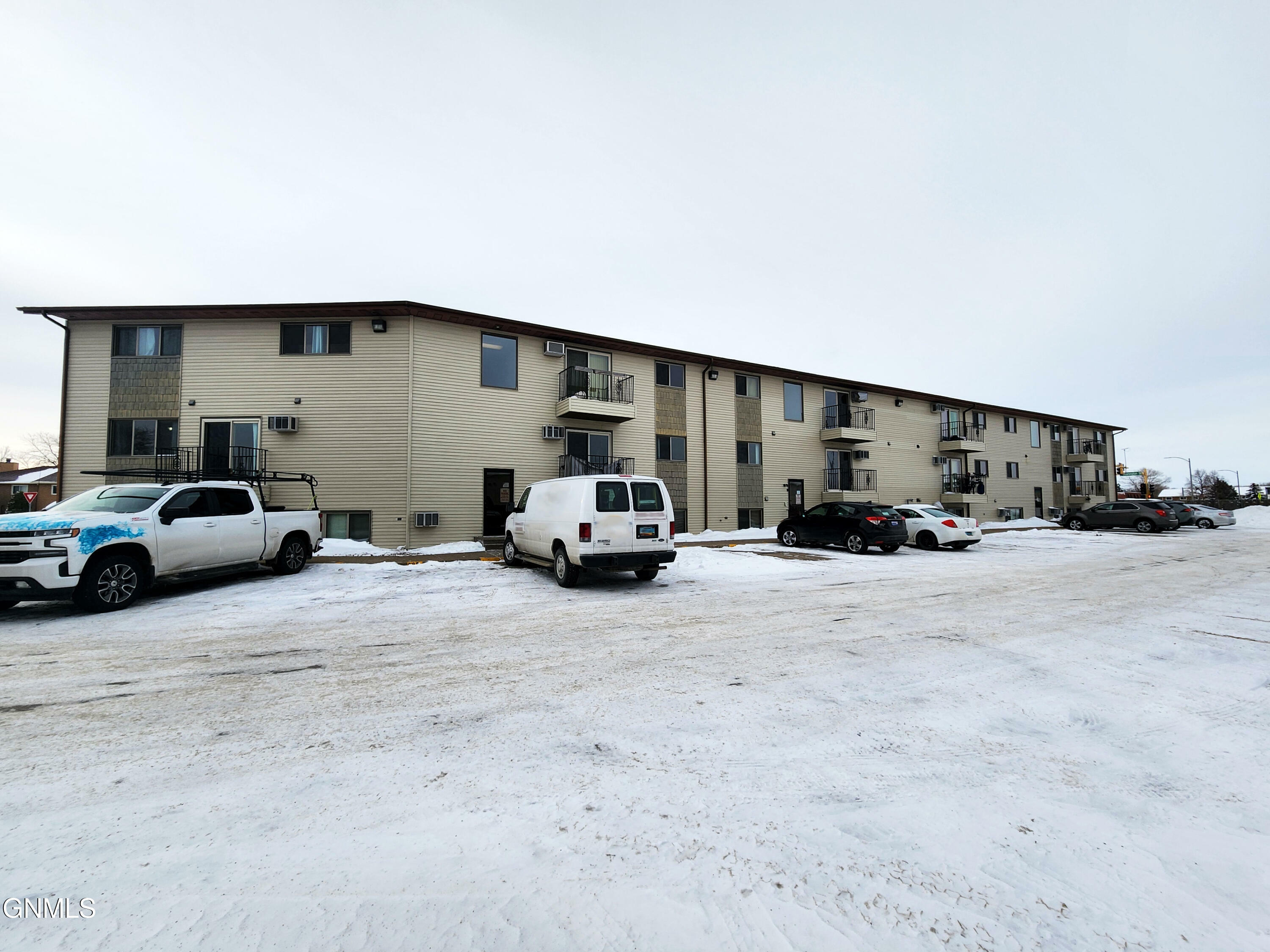 Property Photo:  1112 Portland Drive 207  ND 58504 