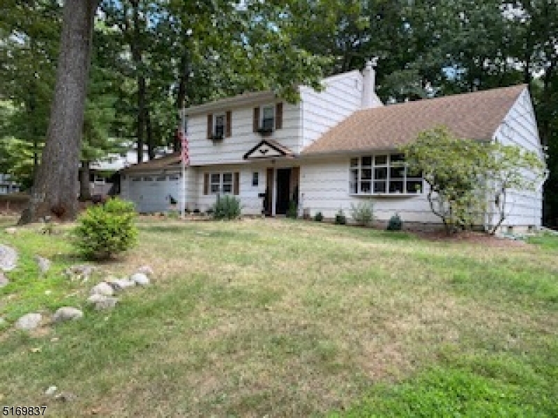 Property Photo:  22 Beech Dr  NJ 07430 