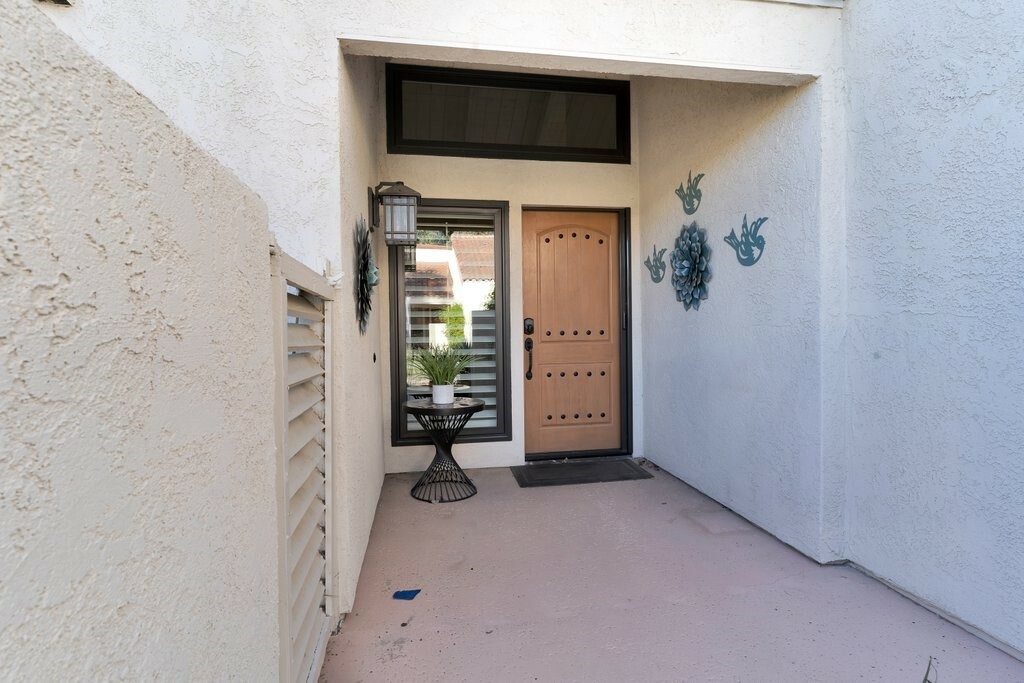 Property Photo: 453 Sunningdale Drive CA 92270