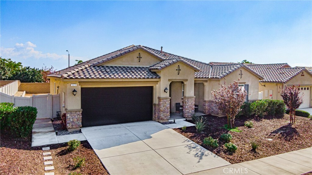 Property Photo:  569 Pooish Avenue  CA 92582 