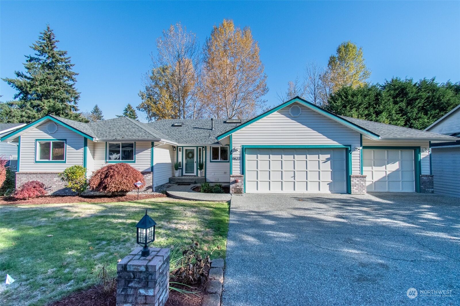 Property Photo:  19623 9th Drive SE  WA 98012 