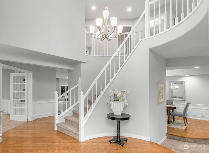 Property Photo:  6124 155th Place SE  WA 98006 