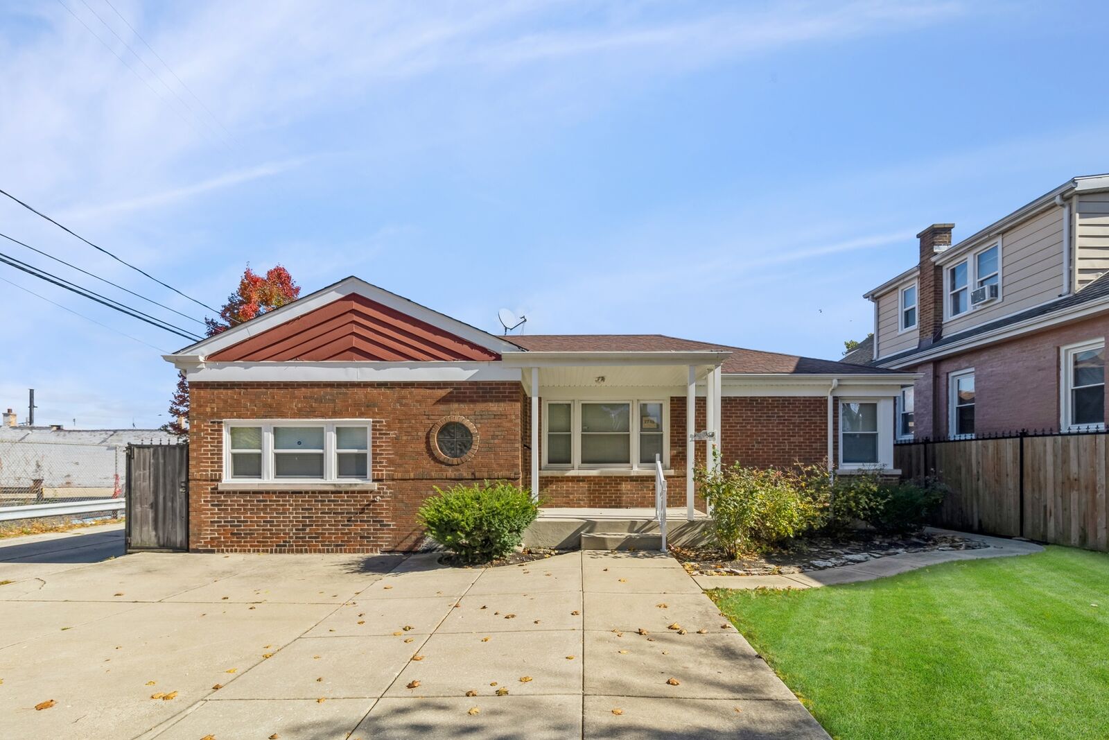 Property Photo:  2745 N Moody Avenue  IL 60639 