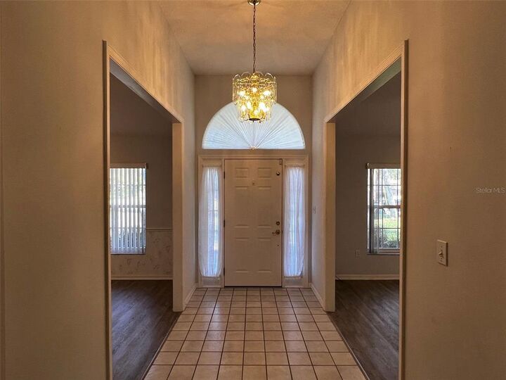 Property Photo: 1402 Fahnstock Street FL 32726