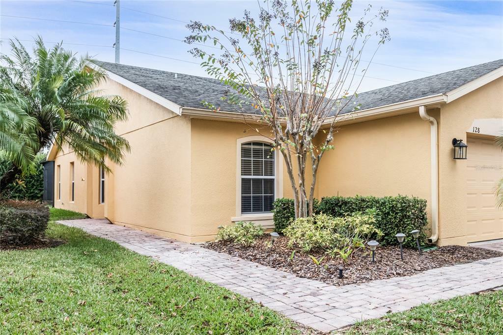 Property Photo:  128 Grand Canal Drive  FL 34759 