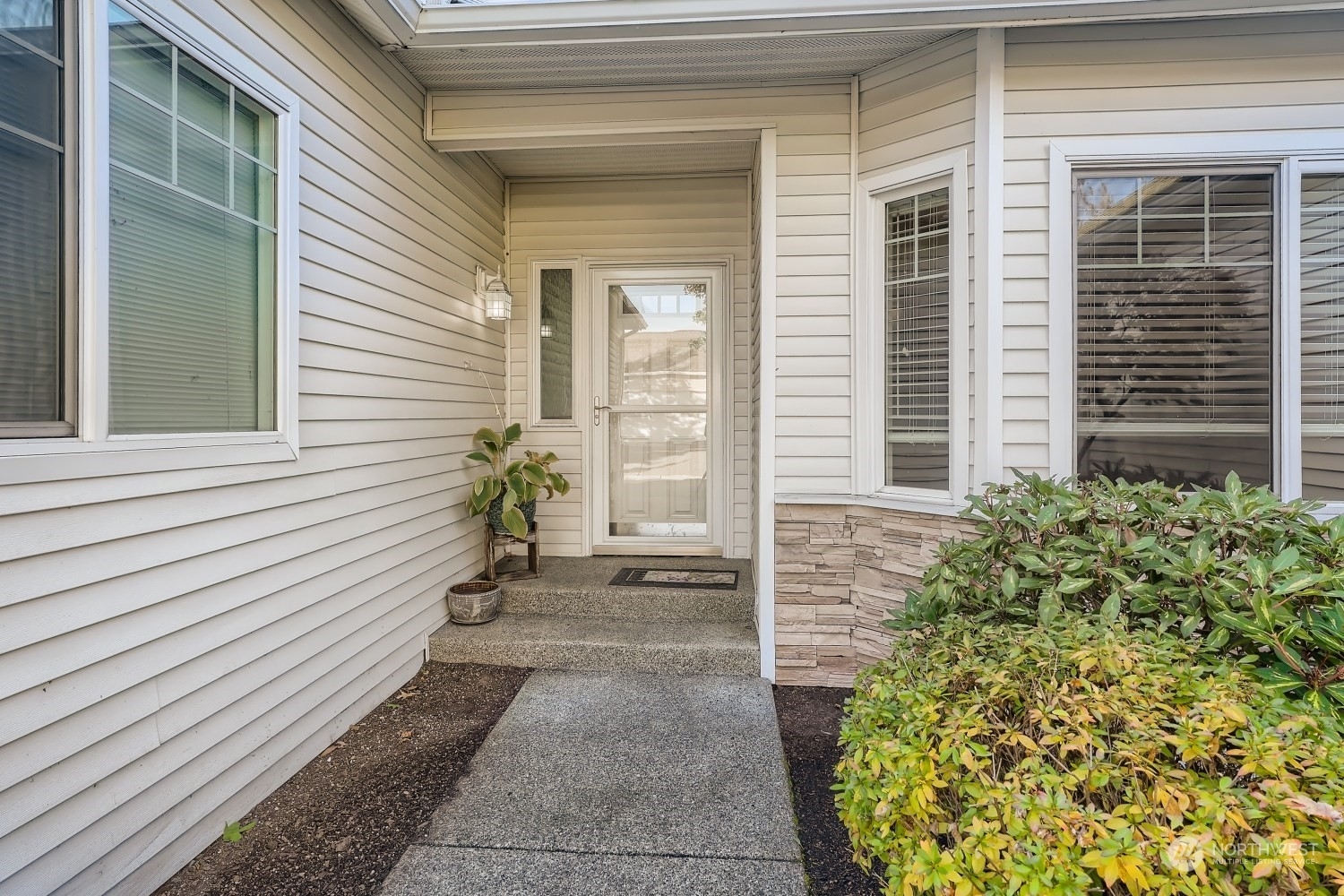 Property Photo:  1301 67th Street SE 17-B  WA 98092 