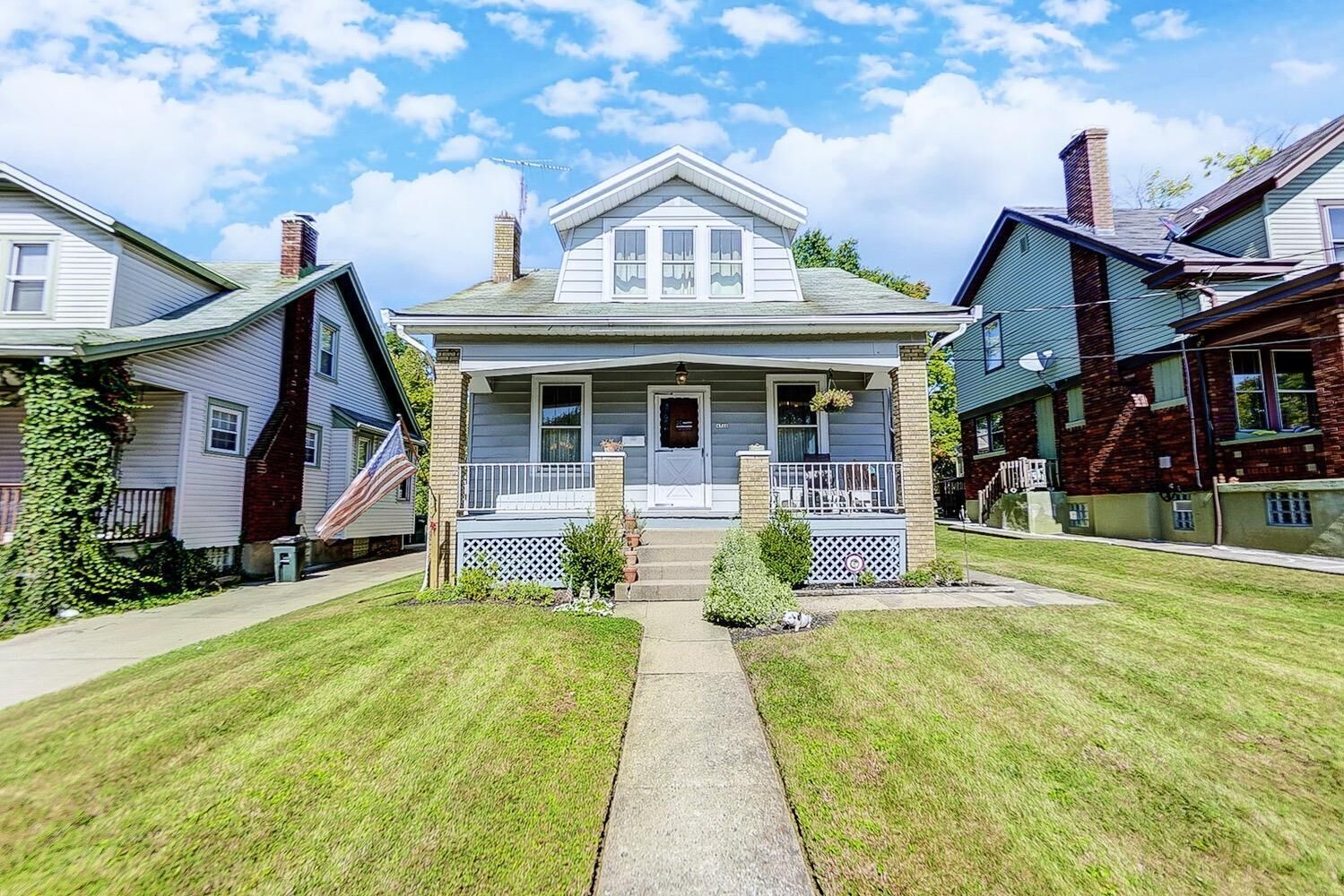 Property Photo: 4710 Loretta Ave OH 45238