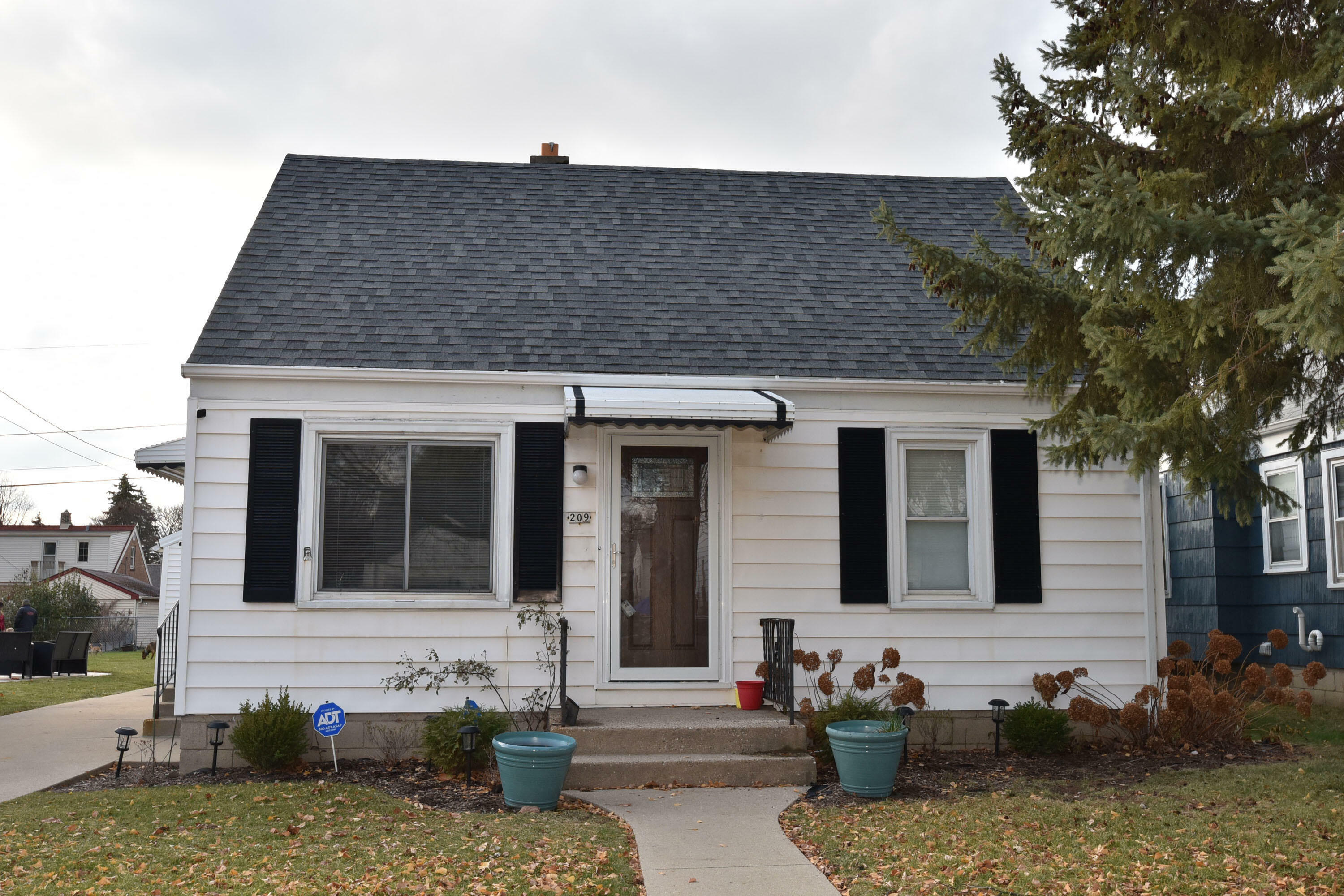 Property Photo:  209 S 79th St  WI 53214 