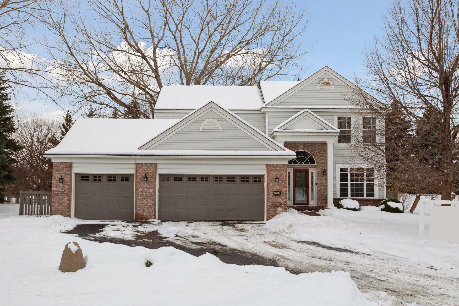Property Photo: 1042 Earley Lake Place MN 55306