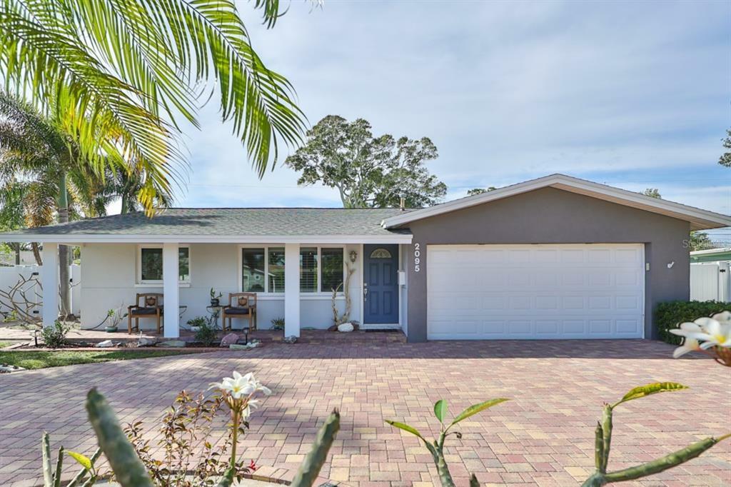 Property Photo:  2095 Dolphin Boulevard S  FL 33707 