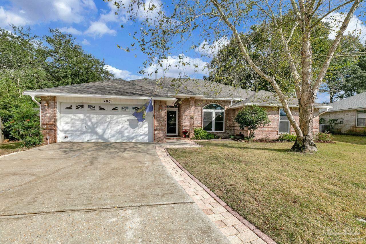 Property Photo: 7801 Amethyst Dr FL 32506