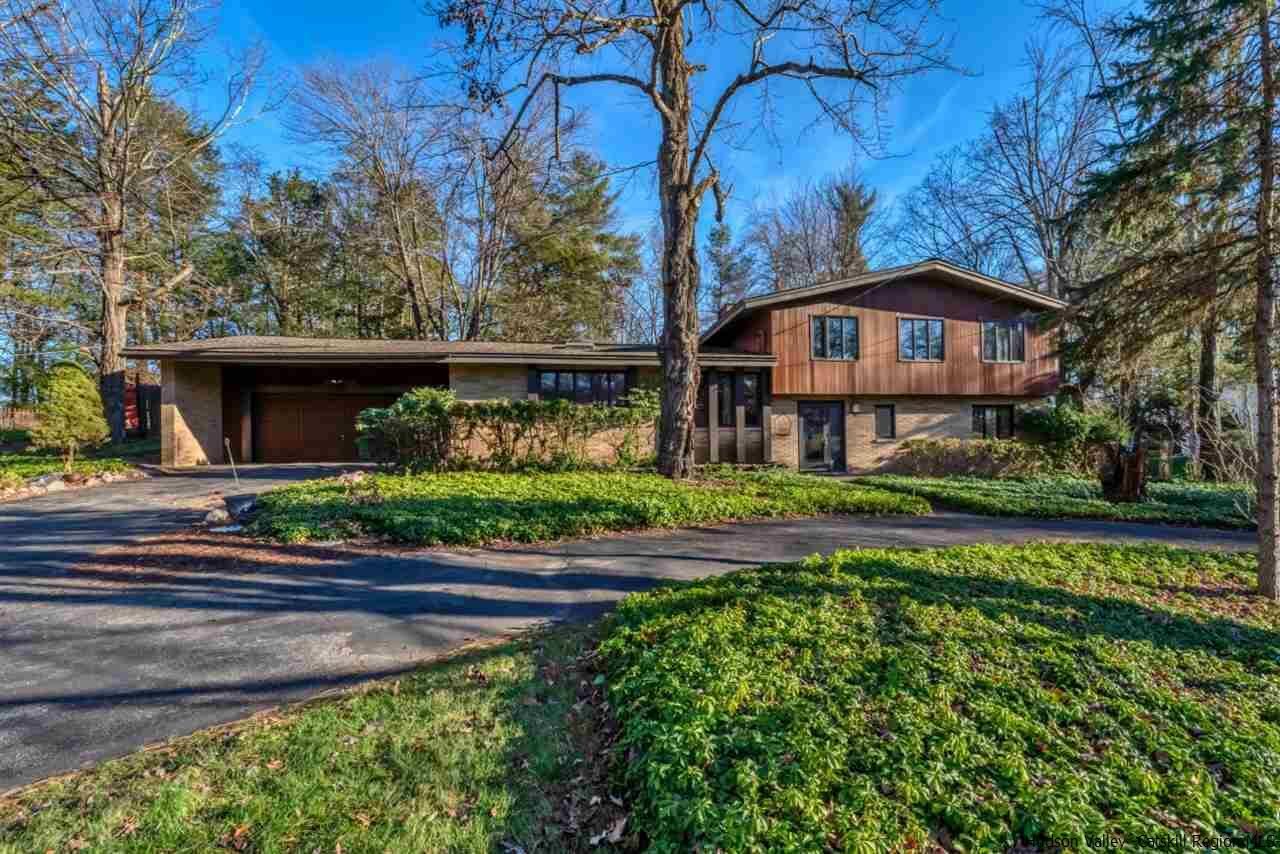 Property Photo:  190 Sherry  NY 12401 