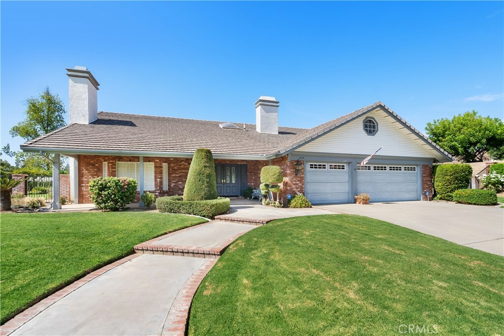 Property Photo: 1637 Southport Drive CA 92506