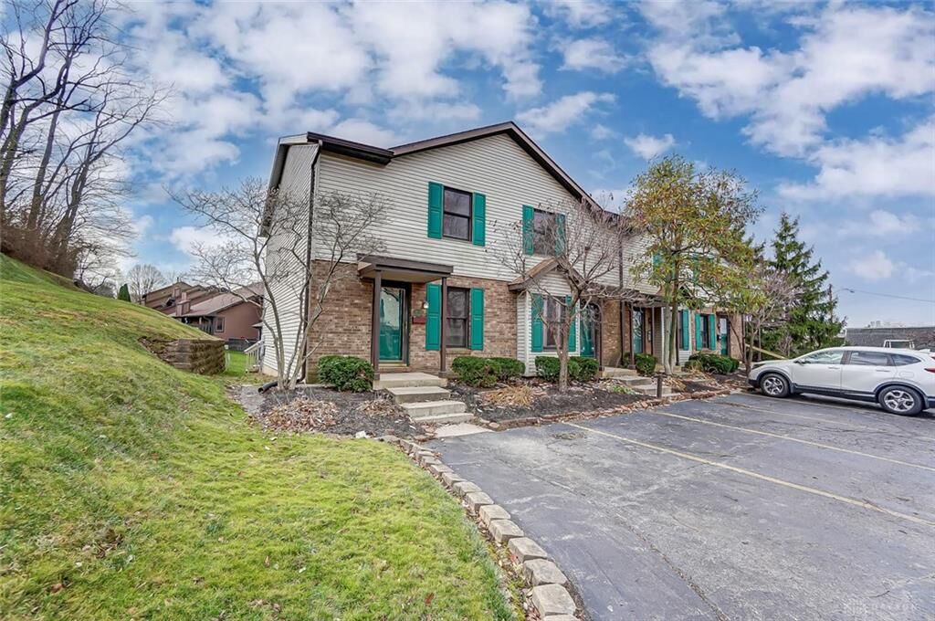 Property Photo: 1037 Park Lane OH 45042