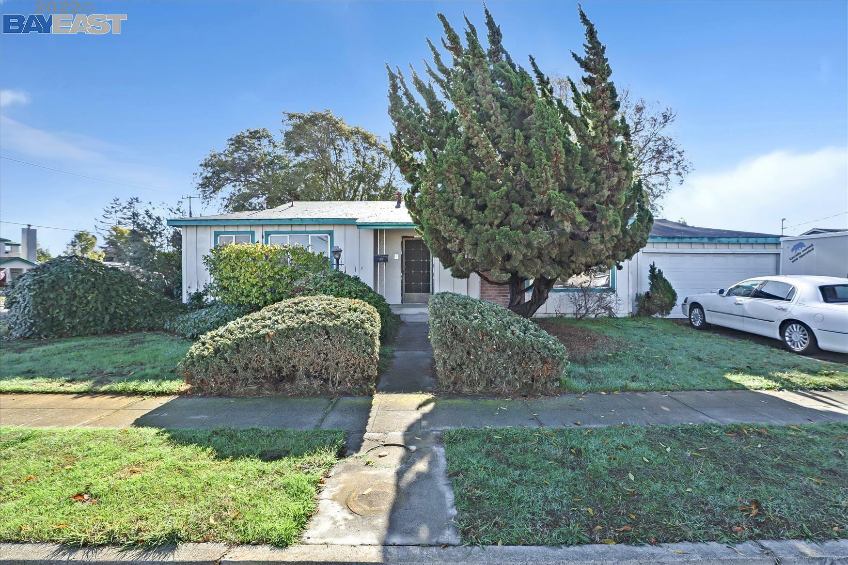 Property Photo:  6462 Rochelle Ave  CA 94560 