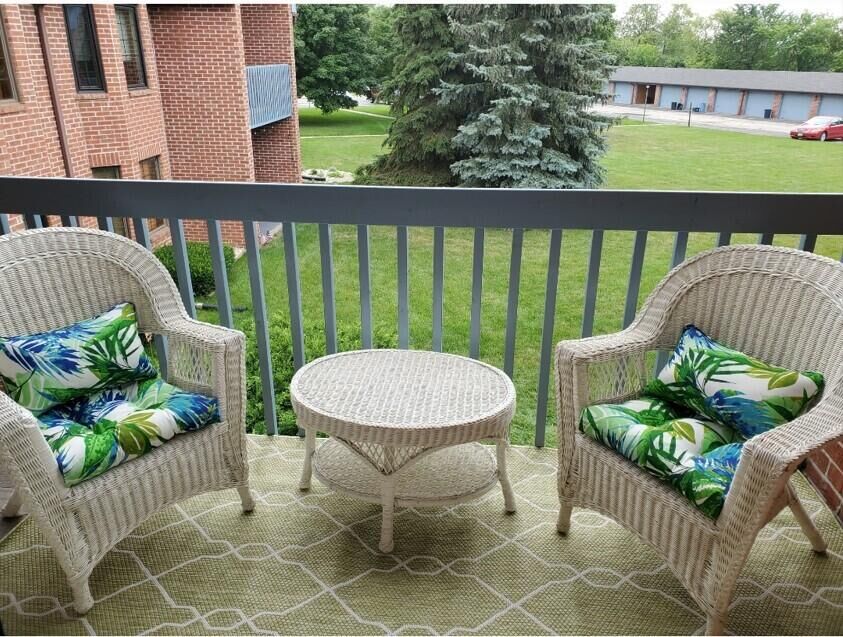 Property Photo: N58w23783 Hastings Ct WI 53089